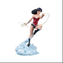 DC Comics Cover Girls - Wonder Woman Statue