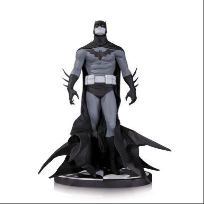 Batman Black & White - Batman Statue by Jae Lee