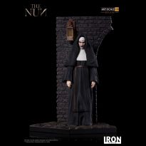 The Nun Deluxe 1/10