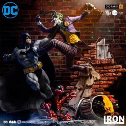 Batman vs Joker Battle Diorama 1/6