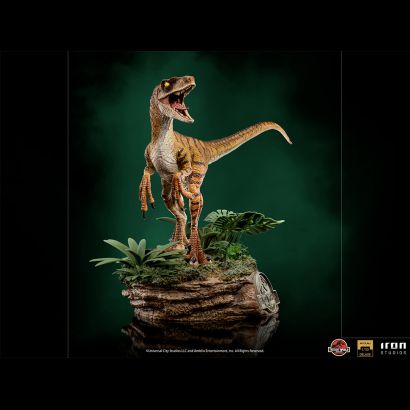 Velociraptor Deluxe (Jurassic World) 1/10