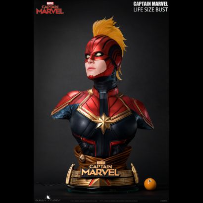 Captain Marvel Liesize Bust