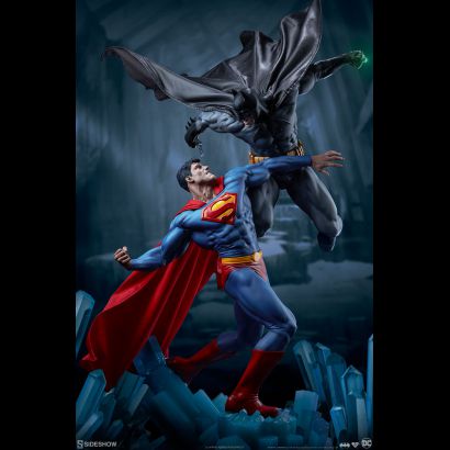 Batman vs Superman Diorama