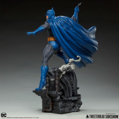 Batman Maquette (Retro Edition) 1/4 Scale Ver